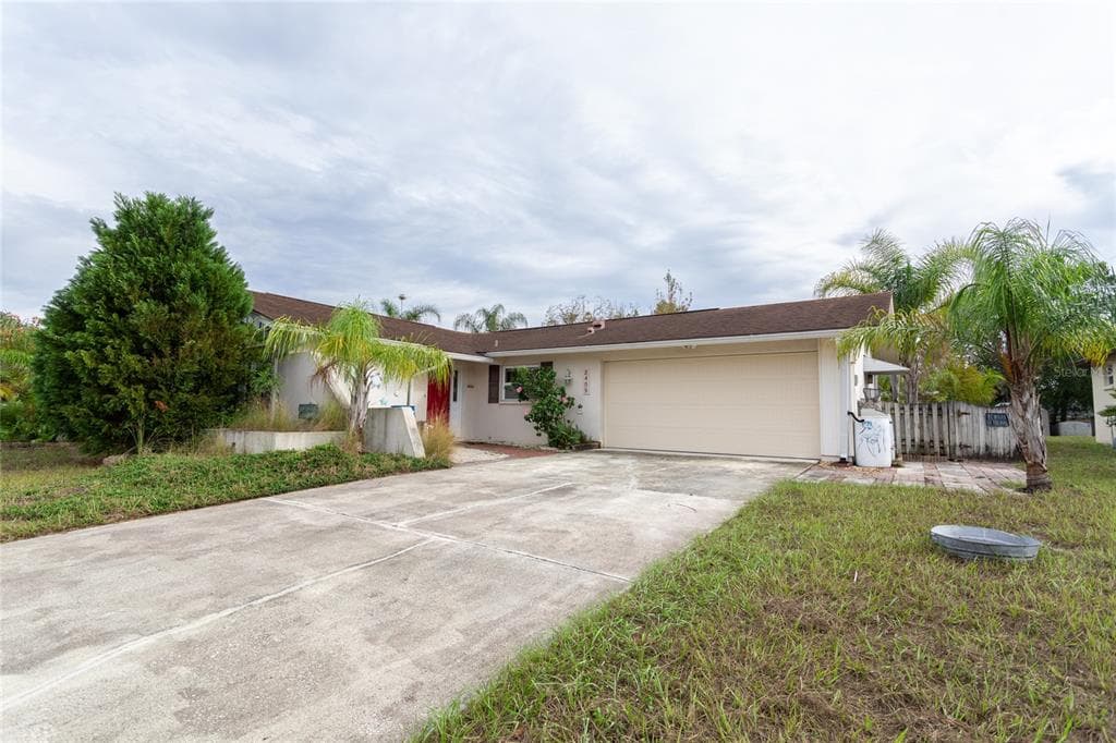 8409 BRIARLEAF COURT