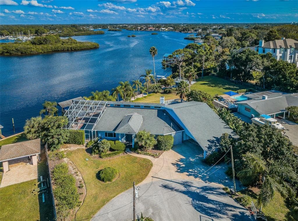 1245 N FLORIDA AVENUE TARPON SPRINGS, FL 34689