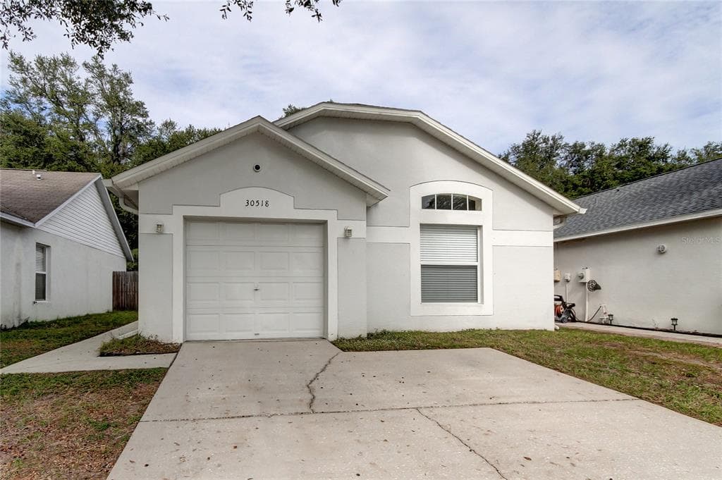 30518 DOUBLE DRIVE WESLEY CHAPEL, FL 33545