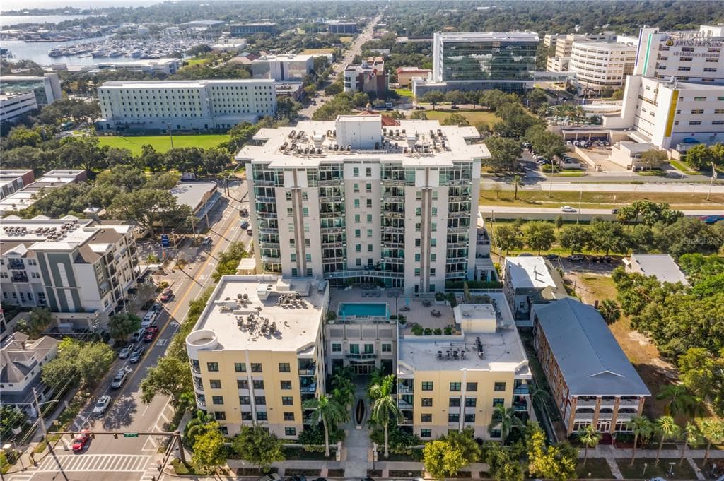 400 4TH AVENUE S UNIT 103 ST PETERSBURG, FL 33701