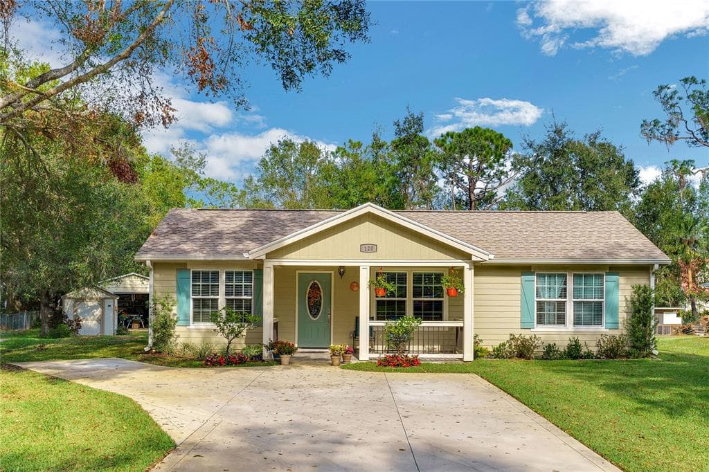 120 LAKESIDE ROAD SEBRING, FL 33870