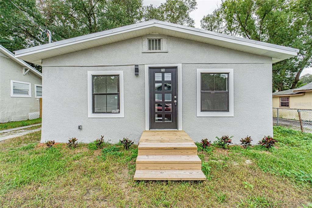 116 W SLIGH AVENUE TAMPA, FL 33604