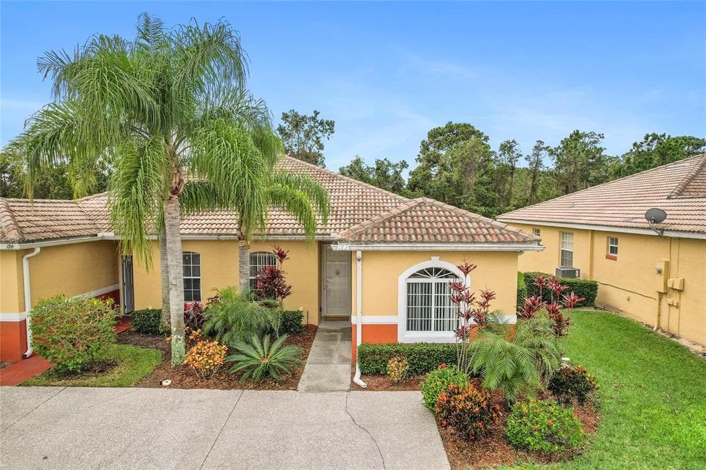 172 OCEAN BLUFF DRIVE POINCIANA, FL 34759