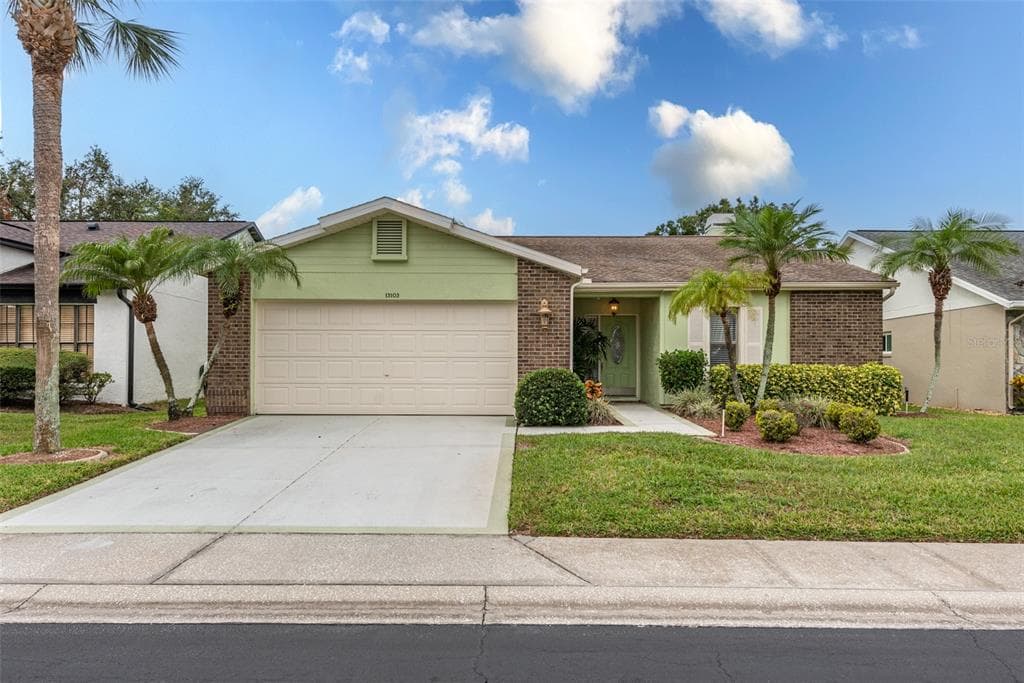 13103 DOBREE PLACE RIVERVIEW, FL 33579