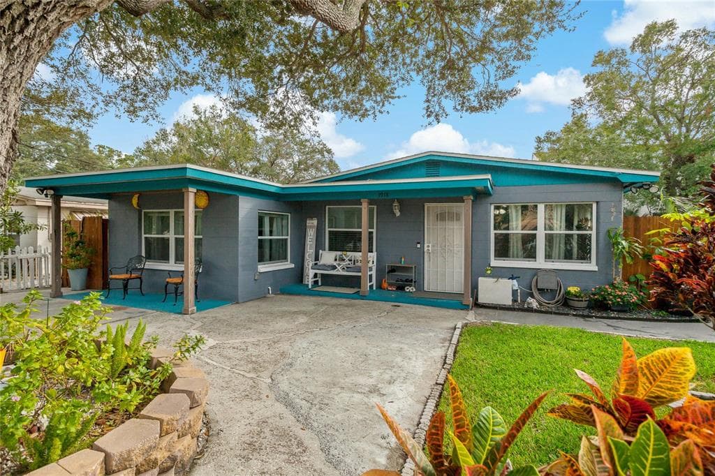 1918 W WALNUT STREET TAMPA, FL 33607