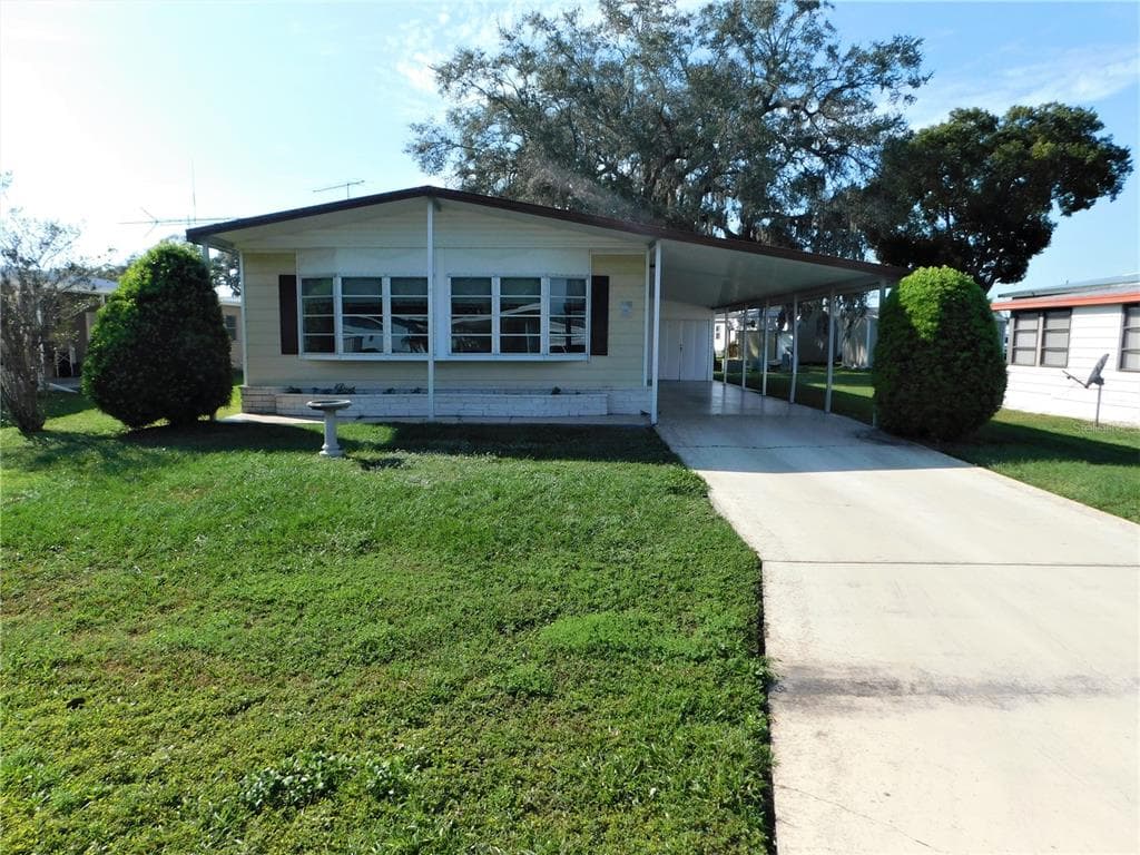 5517 BENTON STREET ZEPHYRHILLS, FL 33542