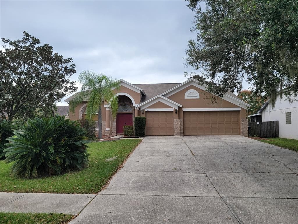 1811 POWDER RIDGE DRIVE