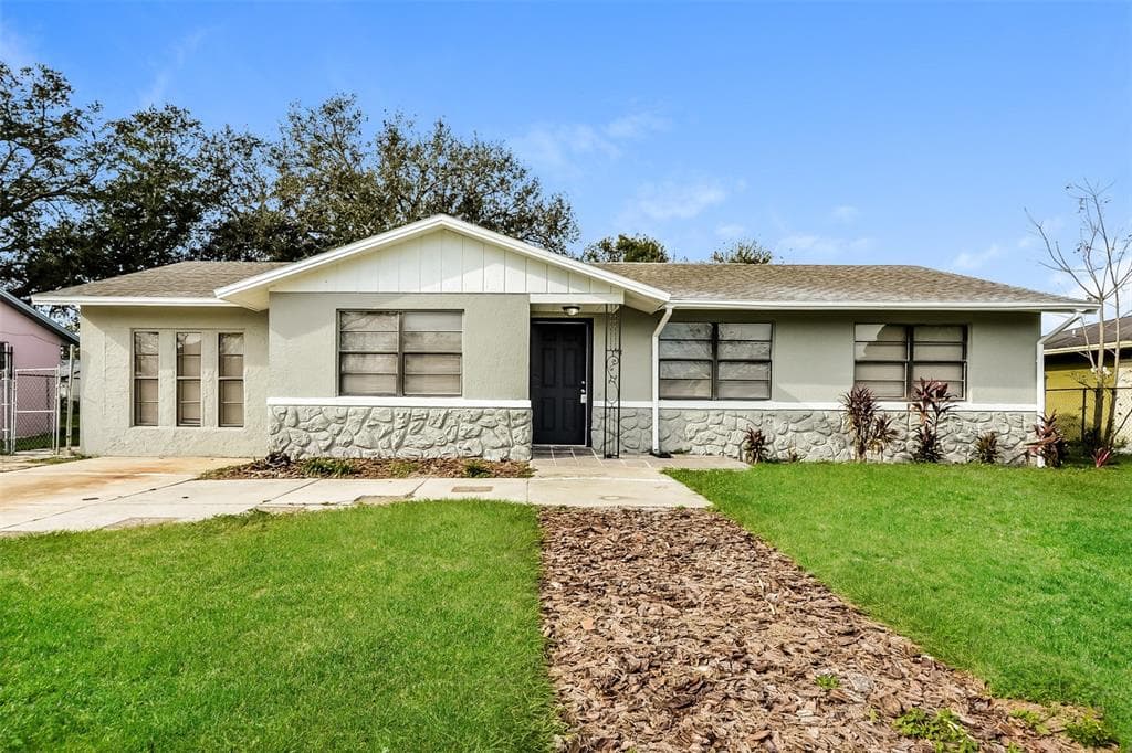 118 MCKAY BOULEVARD SANFORD, FL 32771