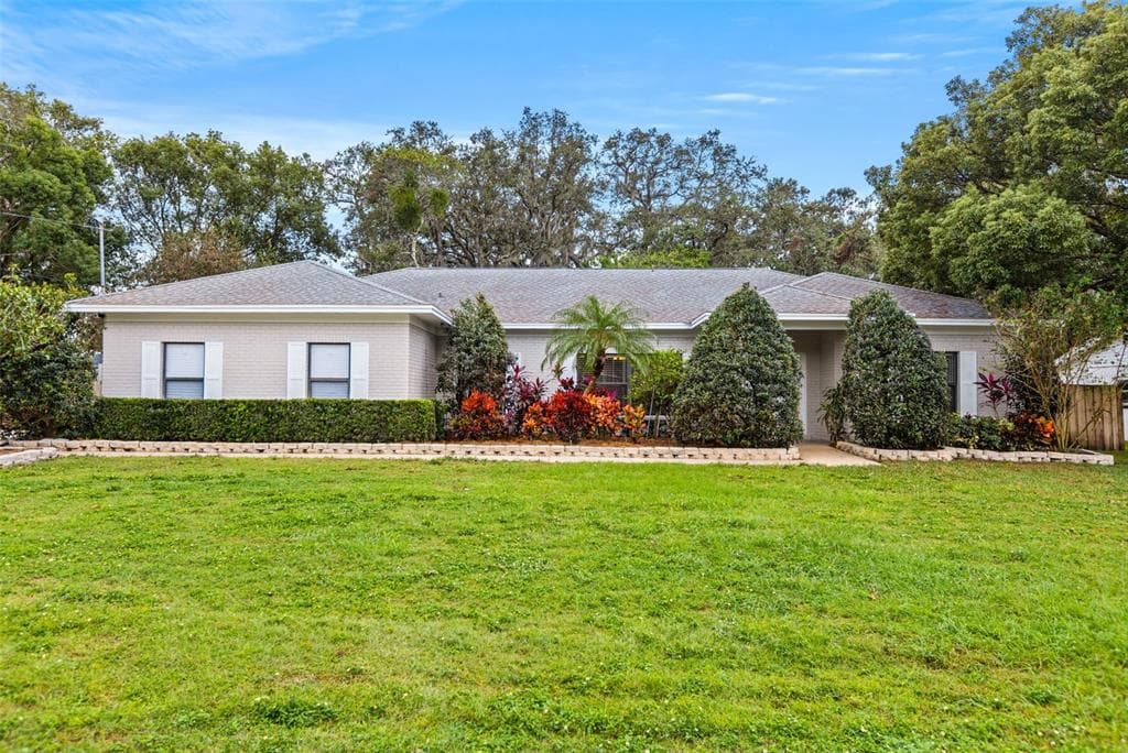 709 WESTWOOD LANE BRANDON, FL 33511