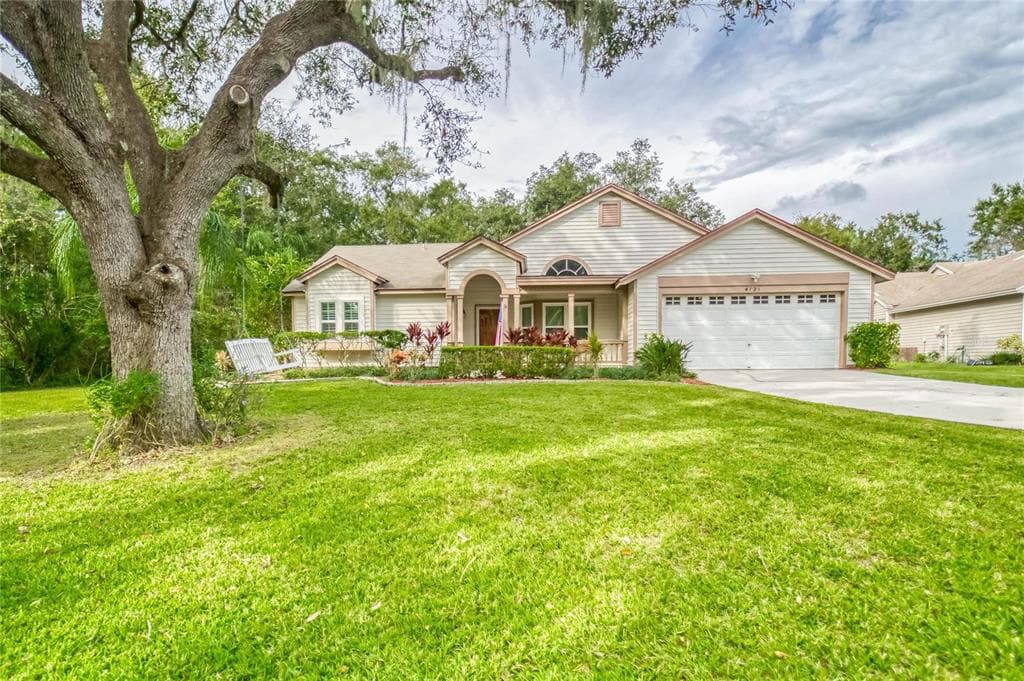 4121 SILVERMOON DRIVE PLANT CITY, FL 33566