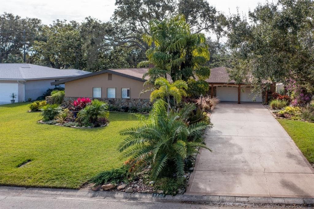 1167 FORD LANE DUNEDIN, FL 34698