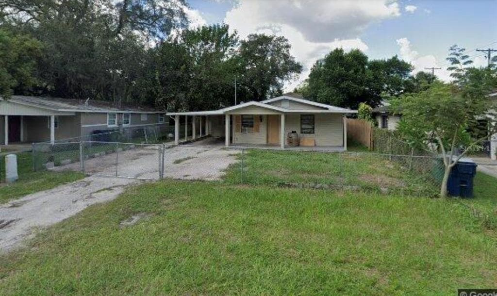 1822 E OKALOOSA AVENUE TAMPA, FL 33604