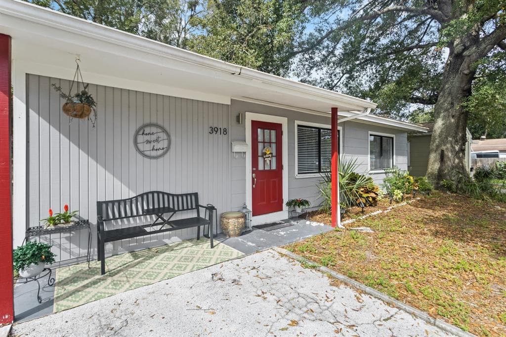 3918 40TH STREET N ST PETERSBURG, FL 33714