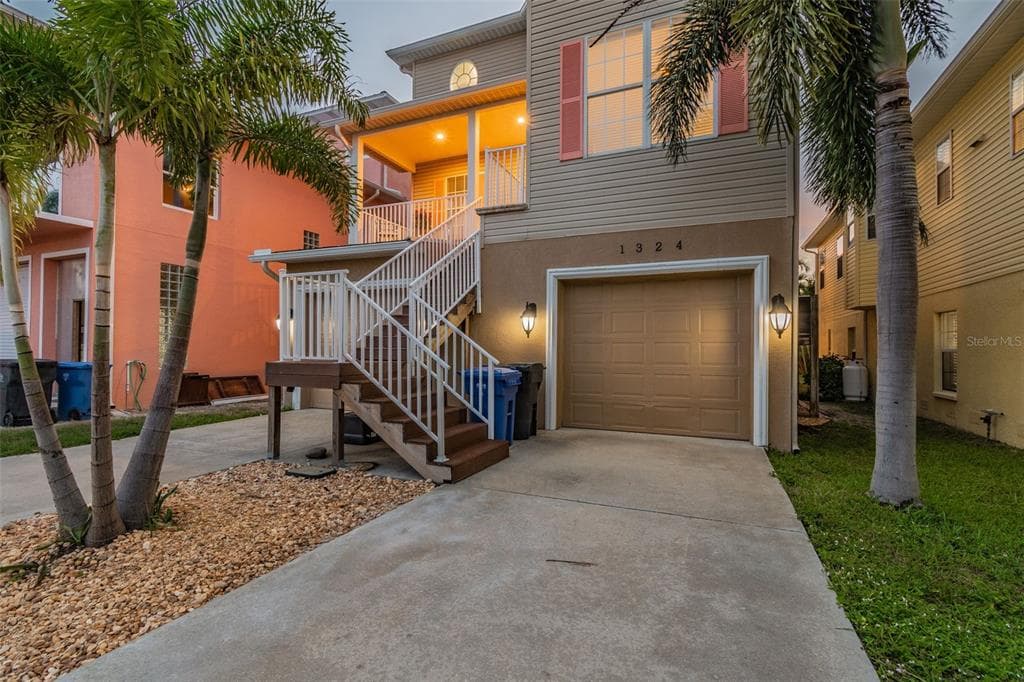 1324 APOLLO BEACH BOULEVARD S