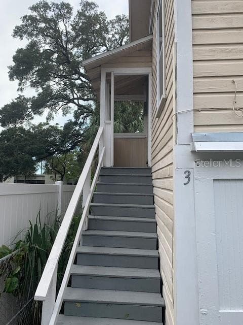 208 VINE AVENUE UNIT 3 CLEARWATER, FL 33755