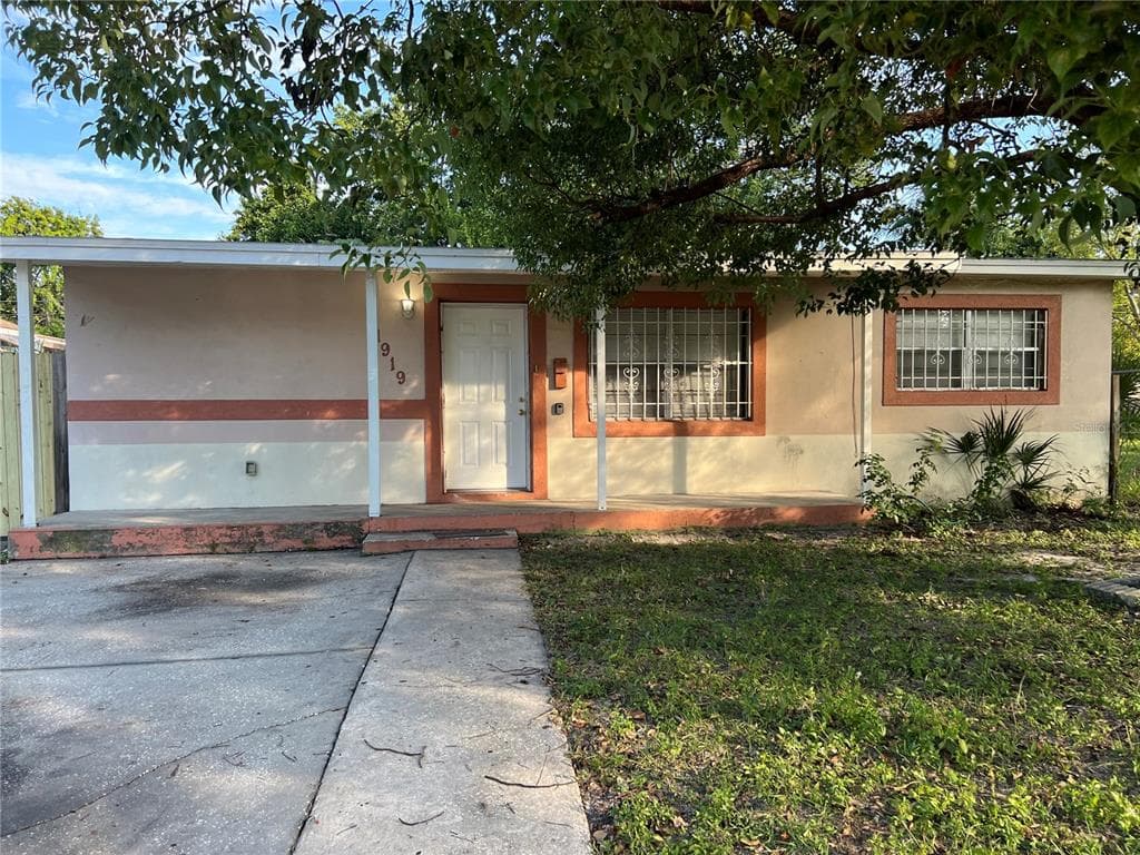 1919 14TH AVENUE S ST PETERSBURG, FL 33712