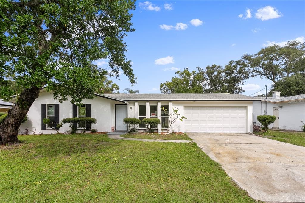 1464 PARKWOOD STREET CLEARWATER, FL 33755
