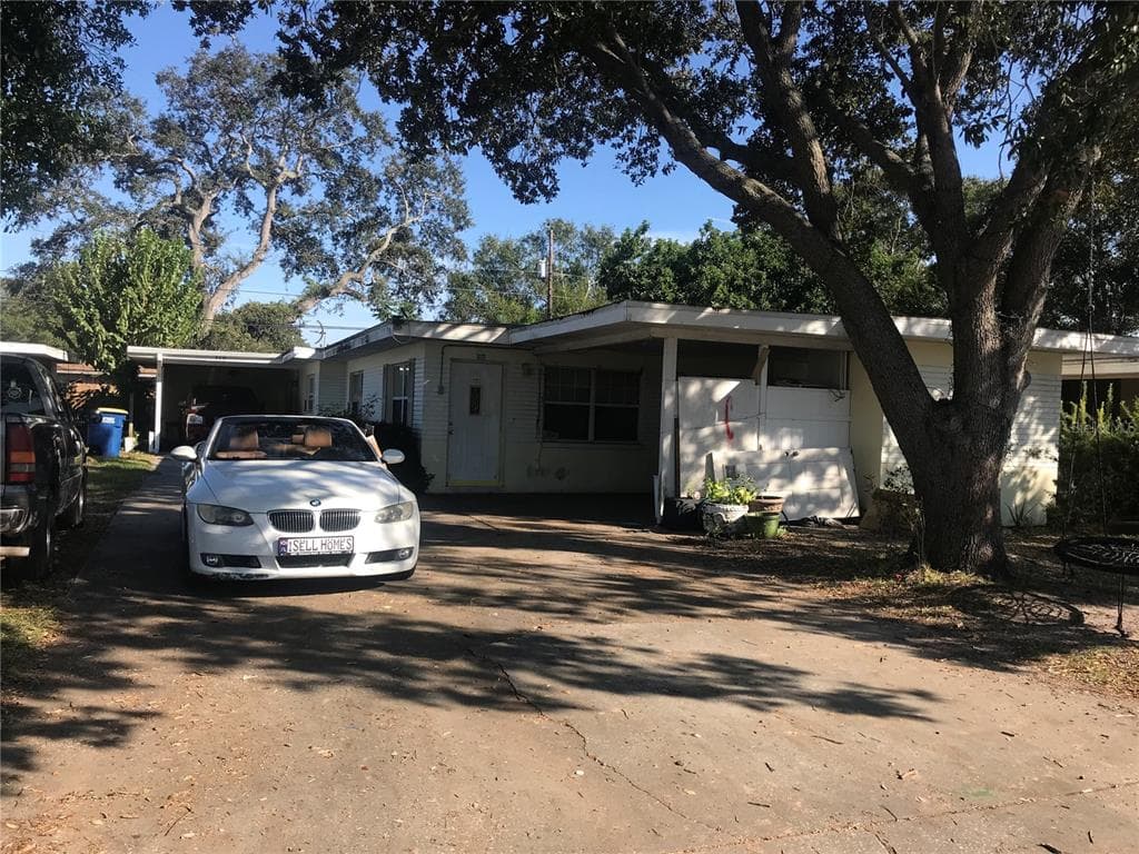 317/319 N SATURN AVENUE CLEARWATER, FL 33755