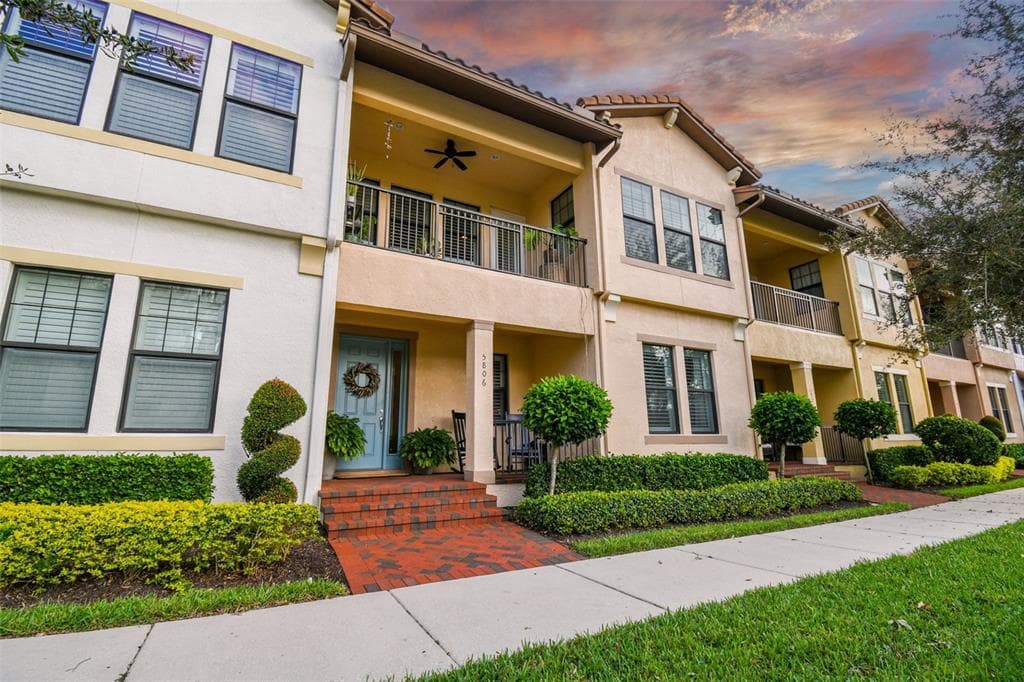 5806 YEATS MANOR DRIVE TAMPA, FL 33616