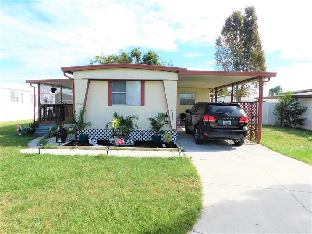 5408 DEAN DAIRY ROAD ZEPHYRHILLS, FL 33541