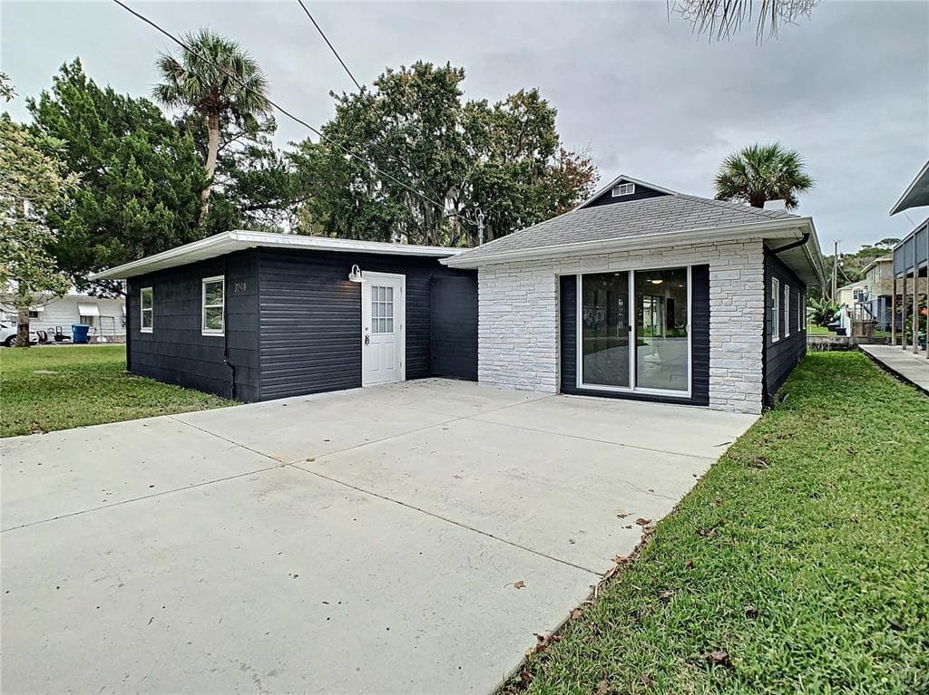 7248 COVENTRY COURT WEEKI WACHEE, FL 34607