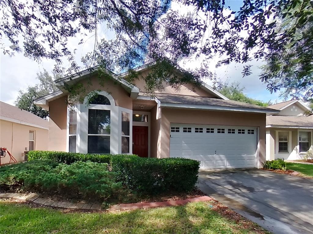 33414 IRONGATE DRIVE LEESBURG, FL 34788