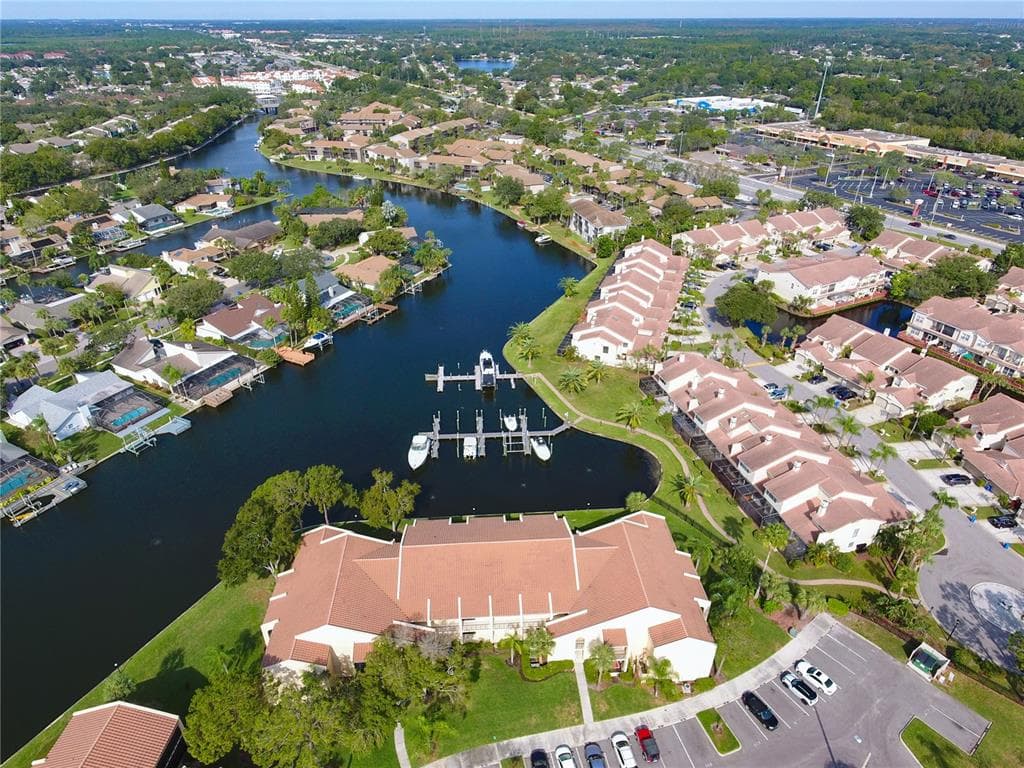 6330 GRAND BAHAMA CIRCLE TAMPA, FL 33615