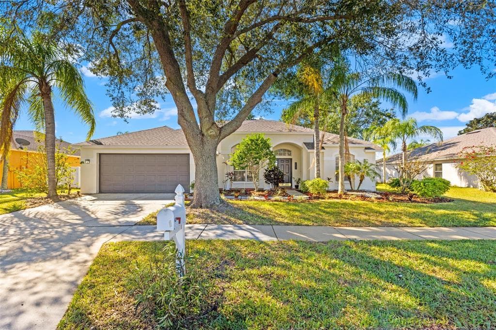 22522 MAGNOLIA TRACE BOULEVARD LUTZ, FL 33549