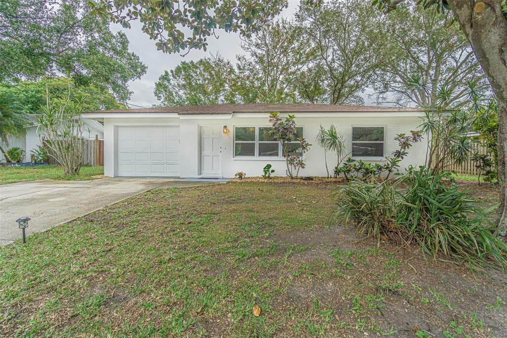 310 15TH STREET NW LARGO, FL 33770