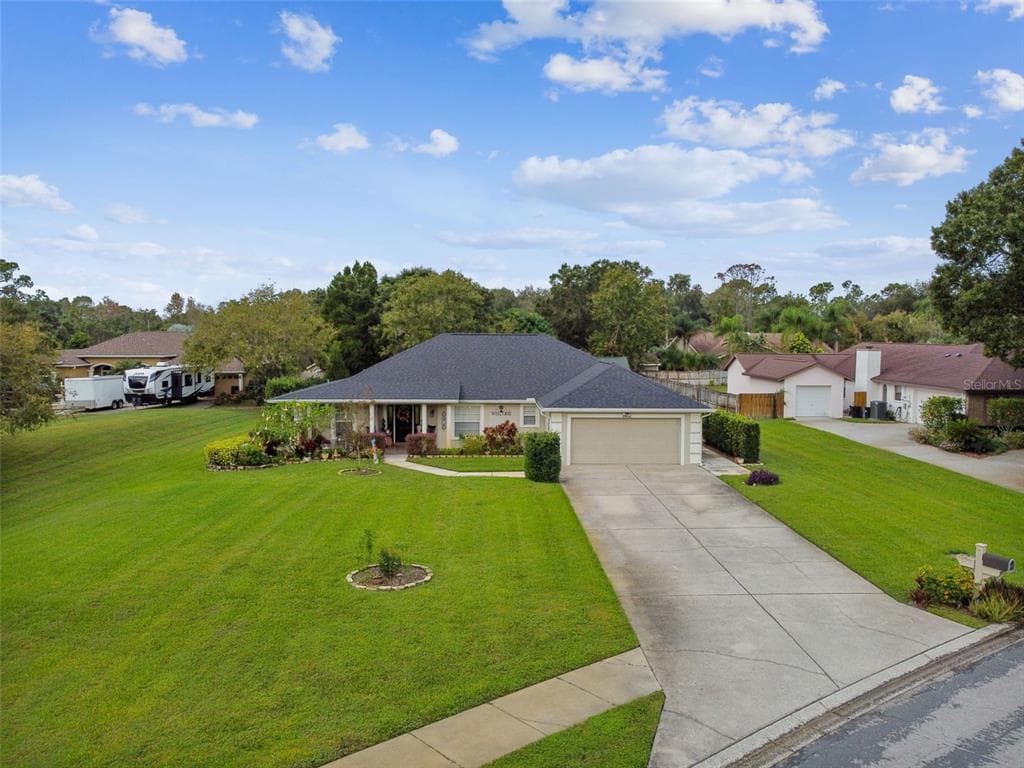 15602 LAKE GRACE DRIVE ODESSA, FL 33556