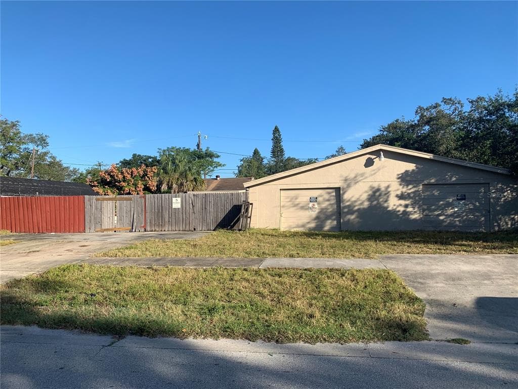 4825 6TH AVENUE S ST PETERSBURG, FL 33711