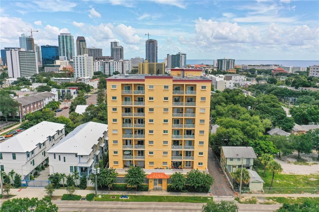316 8TH STREET S UNIT 401 ST PETERSBURG, FL 33701