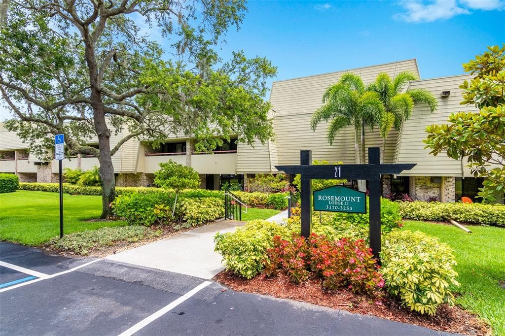 36750 US HIGHWAY 19 N UNIT 21-206 PALM HARBOR, FL 34683