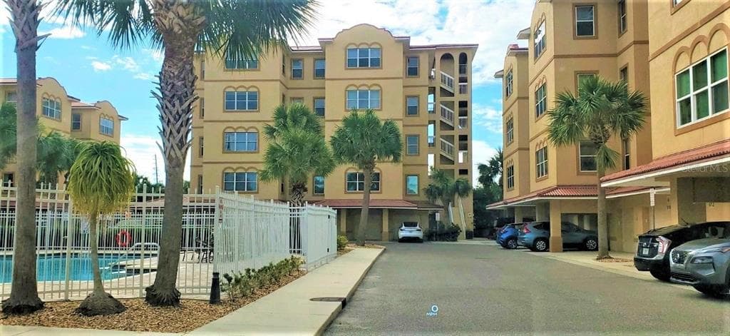 624 WELLS COURT UNIT 502