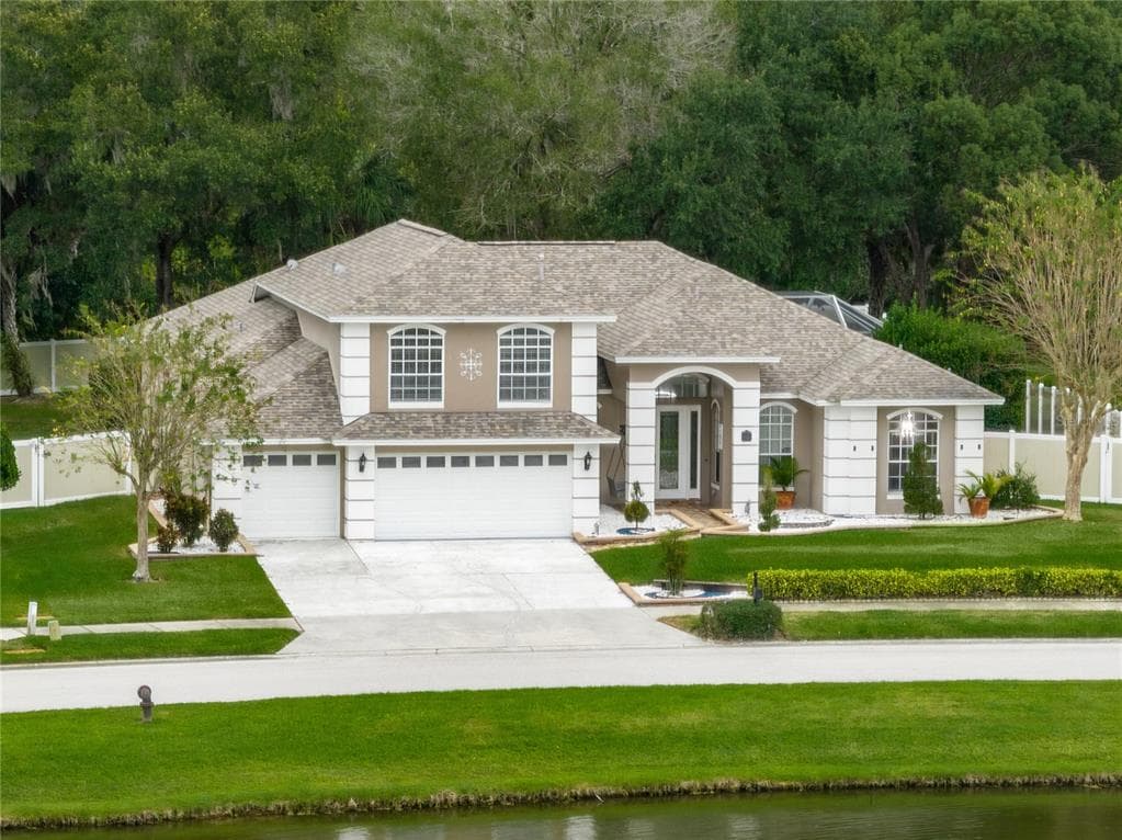 1460 KENSINGTON WOODS DRIVE LUTZ, FL 33549