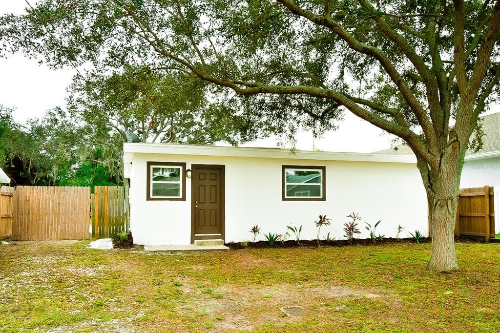 3642 W ANDERSON AVENUE TAMPA, FL 33611