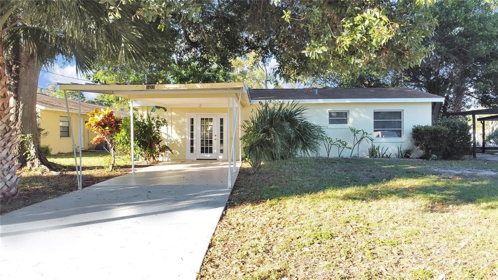 608 8TH AVENUE NW LARGO, FL 33770