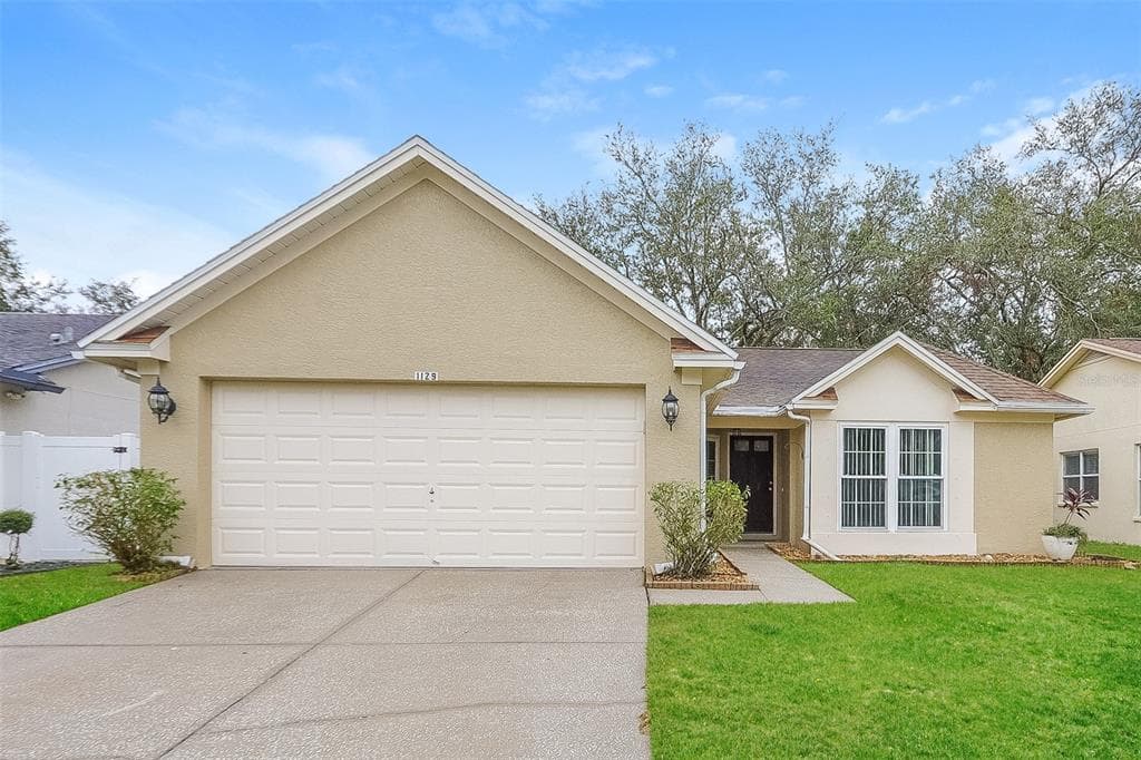 1129 HARDWOOD DRIVE VALRICO, FL 33596