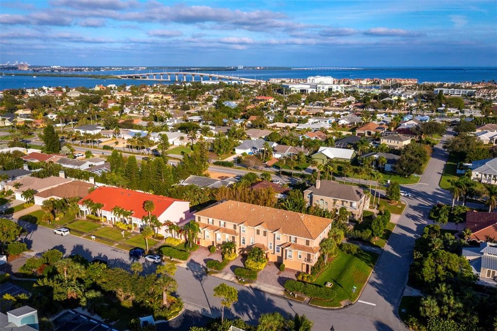 385 8TH AVENUE N TIERRA VERDE, FL 33715