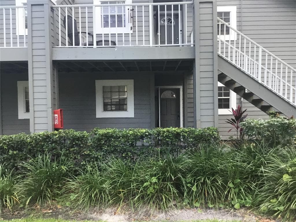 11941 SKYLAKE PLACE UNIT 11941 TEMPLE TERRACE, FL 33617