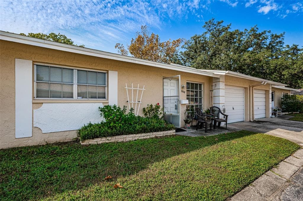 860 OXFORD COURT DUNEDIN, FL 34698