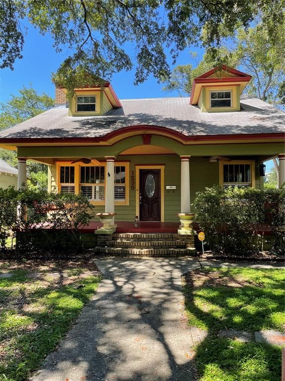 1235 21ST AVENUE N ST PETERSBURG, FL 33704