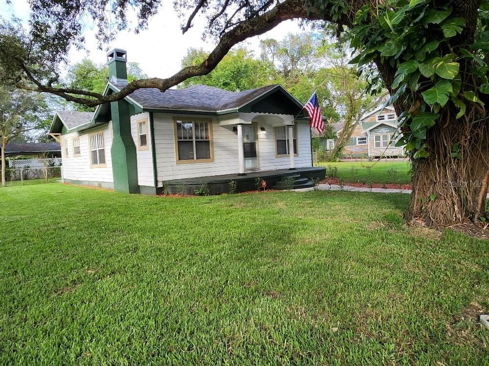 1702 E POWHATAN AVENUE TAMPA, FL 33610
