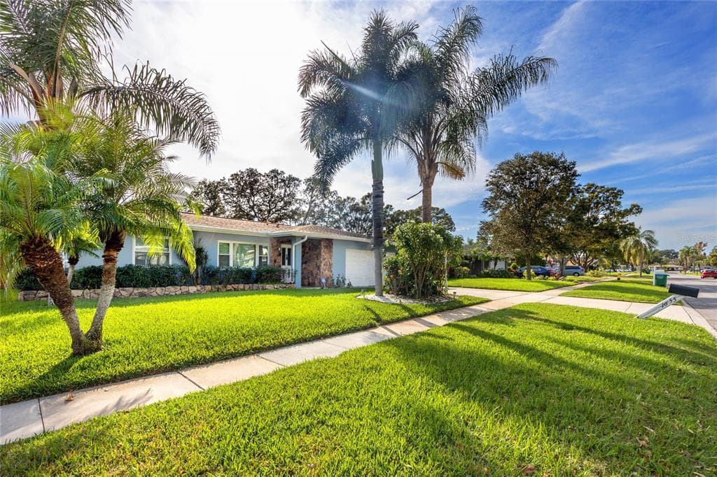 1655 LEISURE DRIVE
