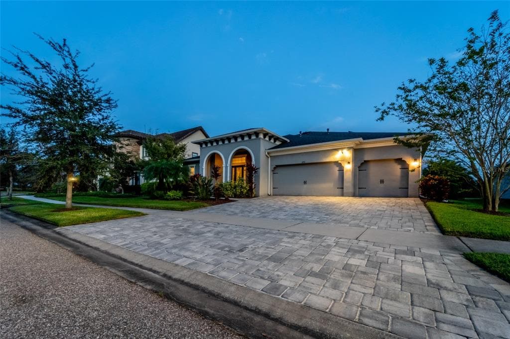 6911 PARK STRAND DRIVE