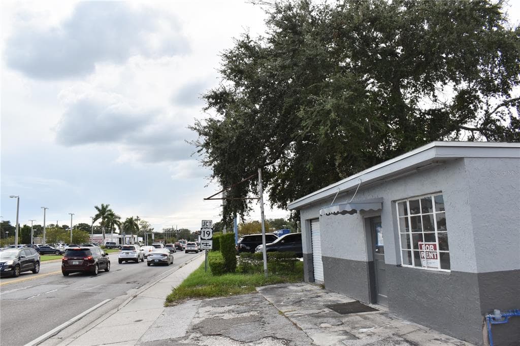 3311 54TH AVENUE N ST PETERSBURG, FL 33714