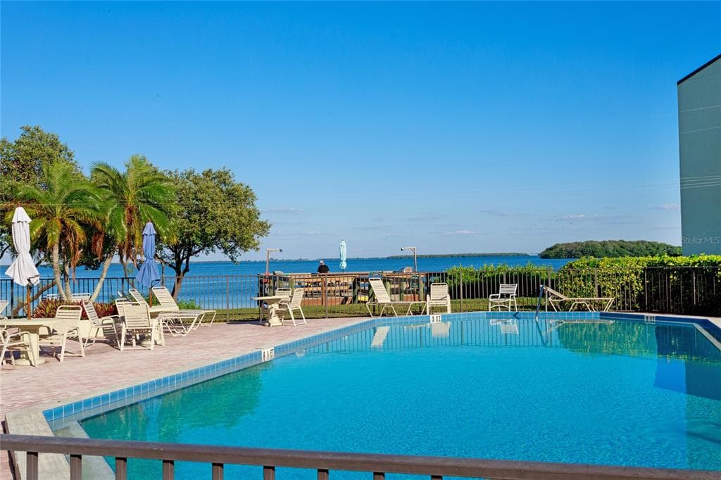1515 PINELLAS BAYWAY S UNIT 16 TIERRA VERDE, FL 33715