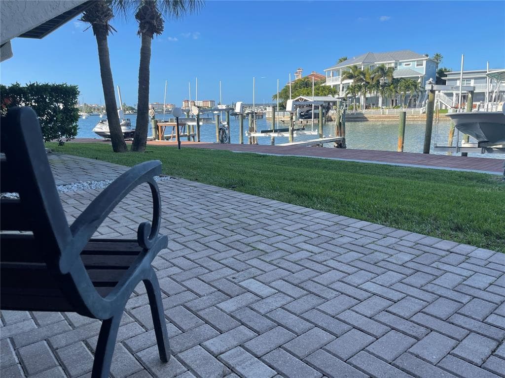 218 SKIFF POINT CLEARWATER, FL 33767