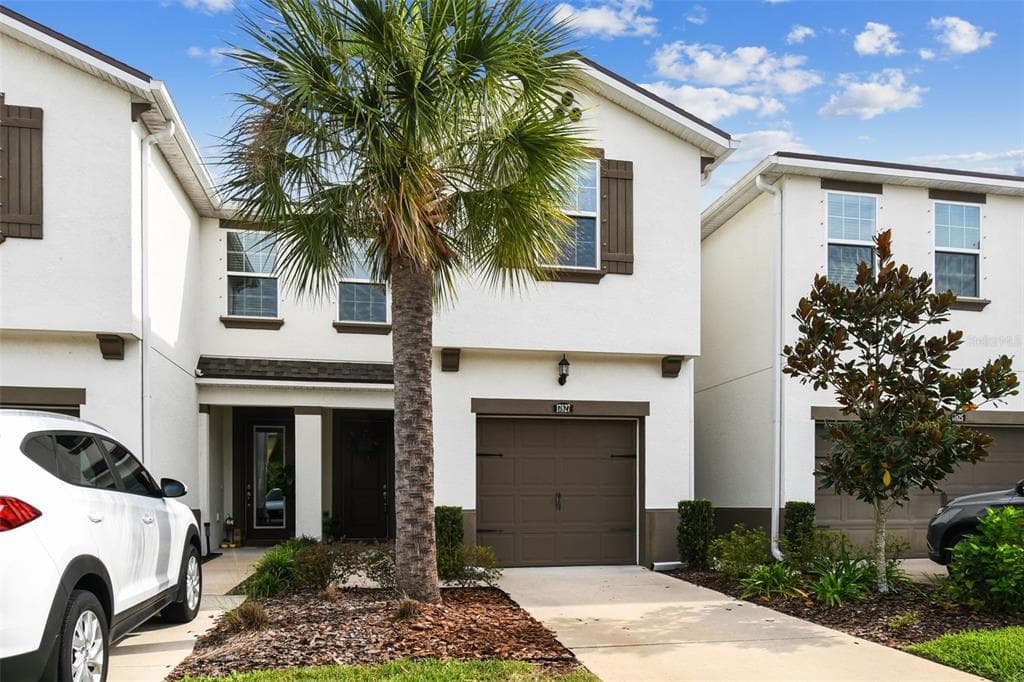17827 STELLA MOON PLACE LUTZ, FL 33558