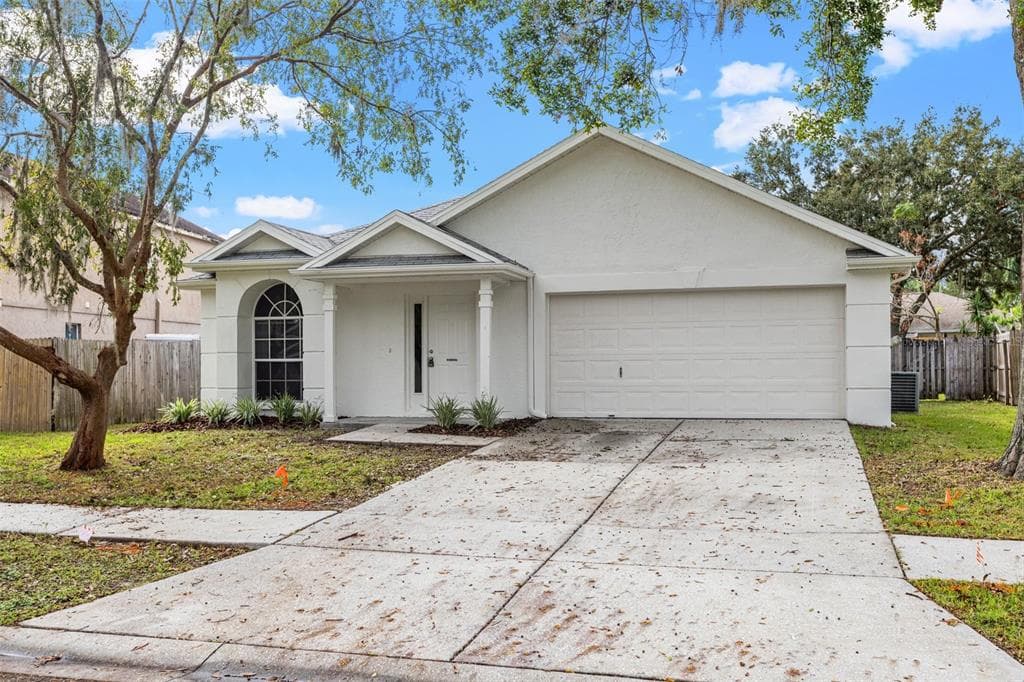 28514 MEADOWRUSH WAY WESLEY CHAPEL, FL 33543
